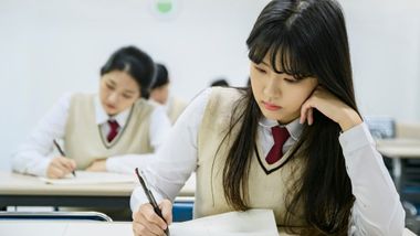 사교육 쏟아부어 '인서울' 보냈더니…하버드가 경고한 "중산층의 비극"