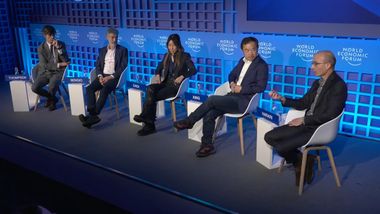 '더 똑똑한 AI'에서 '멈출 수 있는 AI'로... 다보스에서 나타난 게임의 변화