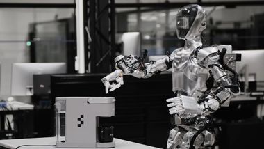 빌 게이츠-샘 알트만, 로봇 구상 드러났다… 피규어AI 투자 논의