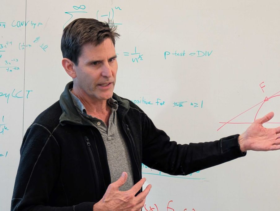 [단독] 마크 제이콥슨 "한국, 25년후 100% 재생에너지 가능. AI도 문제없어"   