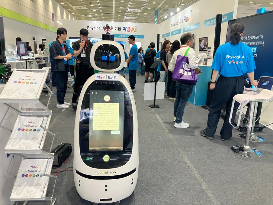 AI 로봇 산업, 한국도 폭발적 성장 중…STK 2025 가보니