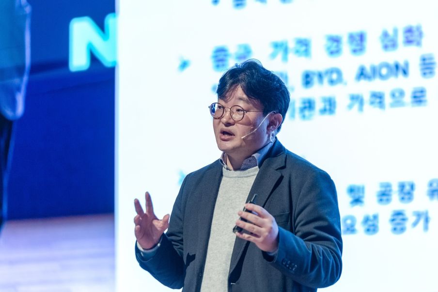 “자동차도 이젠 SW가 지배”... 2024 모빌리티 7대 키워드는?